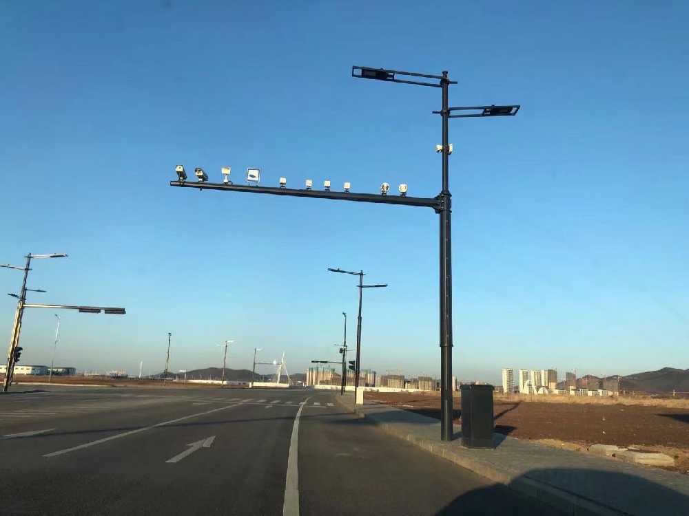 磐石市黑龙江佳木斯综合路灯杆项目