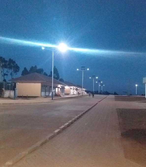 磐石市非洲科特迪瓦太阳能路灯工程